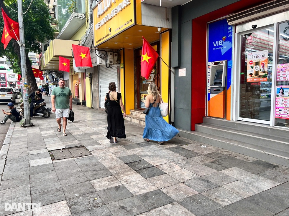 Vỉa hè thông thoáng hơn